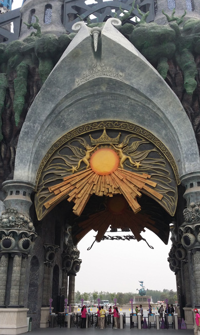 雕塑制作時(shí)要注意砂巖石雕養(yǎng)護(hù)！